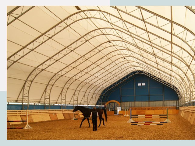 Строительство конных манежей в Кореновске