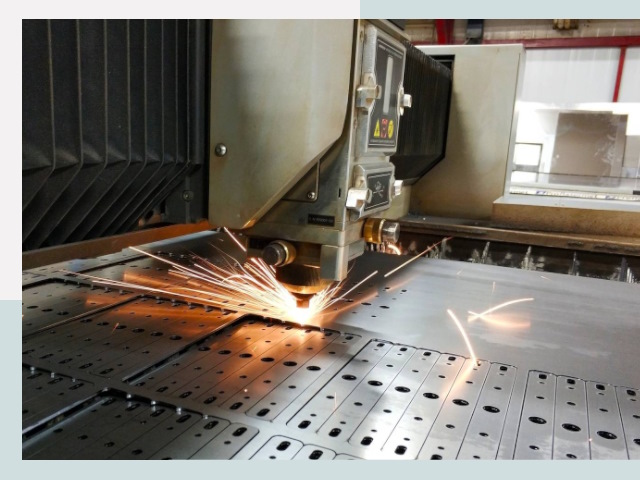 Лазерная резка металла в Кореновске от 622 руб.